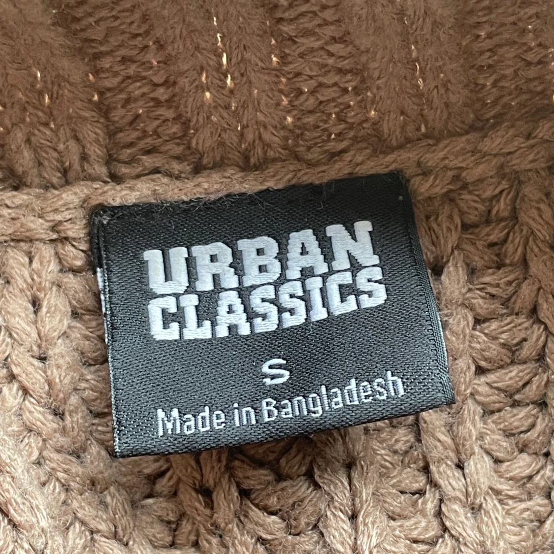 Brun stickad tröja ifrån Urban Classics  - 91