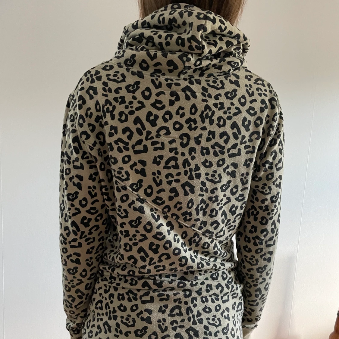Leopard hoodie s/m
