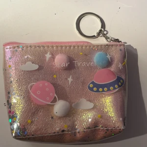 Gullig necessär - Gullig necessär som inte kommer till användning❤️ frakt 13kr