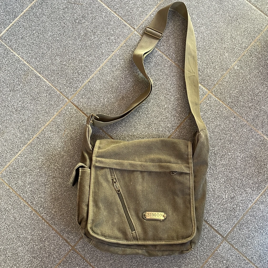 Axelremsväska i tyg, tygväska