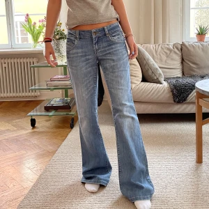 Low waist baggy jeans - Säljer dessa super snygga baggy low waist jeans💖💖💖