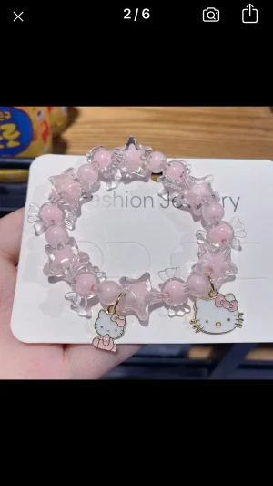 sanrio armband - tryck ej på köp nu, 35kr st, 25kr frakt