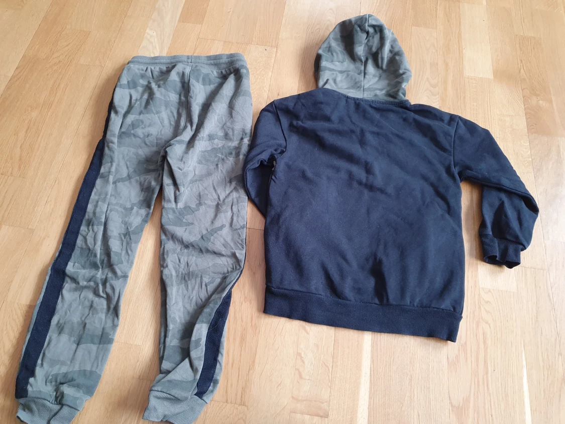 Mjukisbyxor luvtröja set, 122-128  - 90