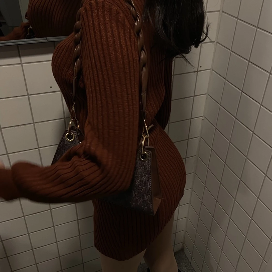 Brun ribbad klänning  - 91