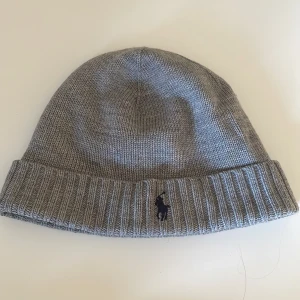 Polo mössa - Säljer min brors polo mössa som han ej använt cond 10/10
