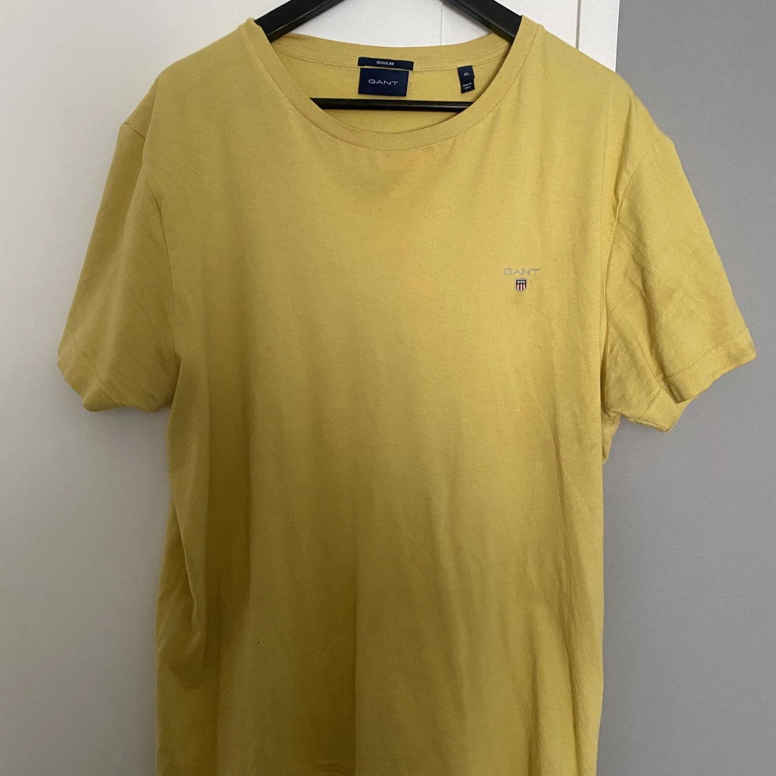 Gul t-shirts från gant