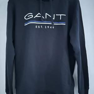Gant hoodie i nyskick har använt den bara en gäng ny pris runt 800