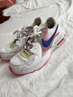 Nike skor - Nike skor som e använda tre gånger 