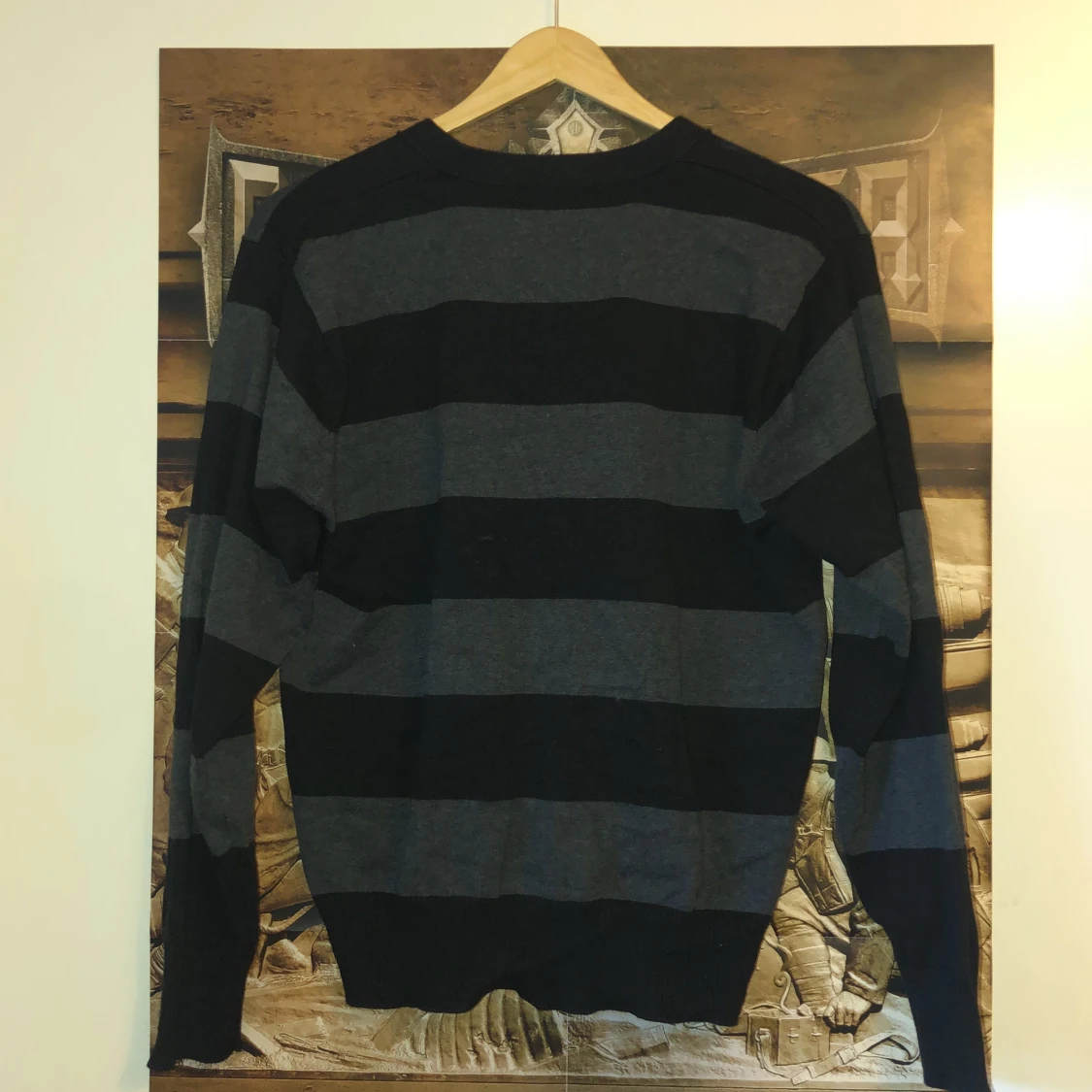 Grå- och svartrandig kofta - 91