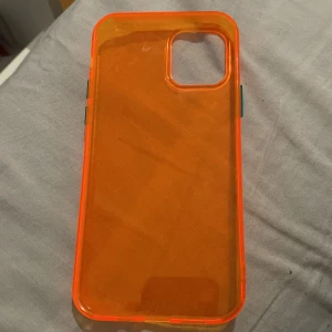 iPhone 12,13,14 skal - Den har bara lågit i lådan ingen använder den.