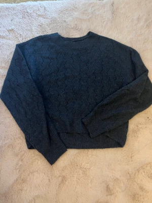 Stickad tröja - Stickad tröja från vero moda