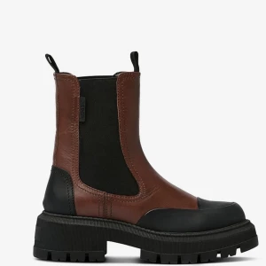 Boots skinn stl 38 - Skinnboots Agnes Cecilia stl 38  Använd 3 gånger men är för stora för mig.!