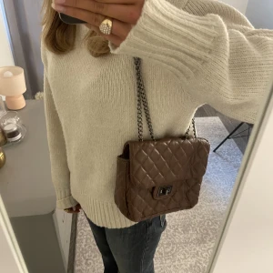 Söt väska  - Snygg väska, köparen står för frakt ❤️