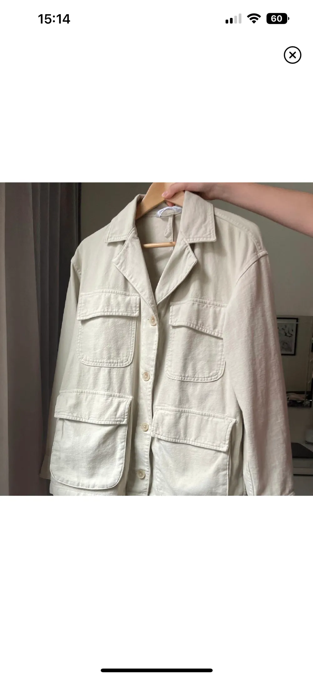 Helt ny super fin beige jacka från Zara, aldrig använd. Storlek S. 250kr 🤍✨ Säljer även likadan i grön/khaki, kolla min andra annons.. Jackor.