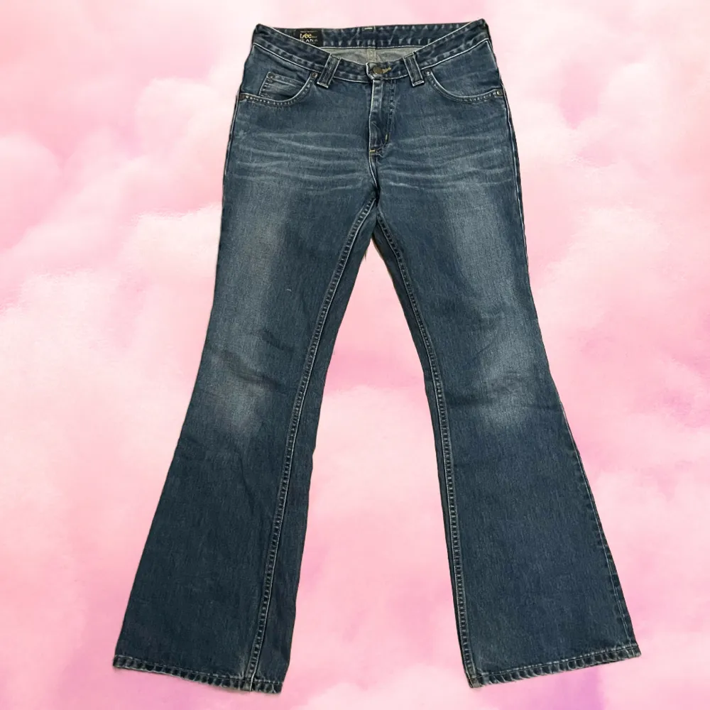 38/84cm 💘jätte liten fläck knappt synbar. Jeans & Byxor.