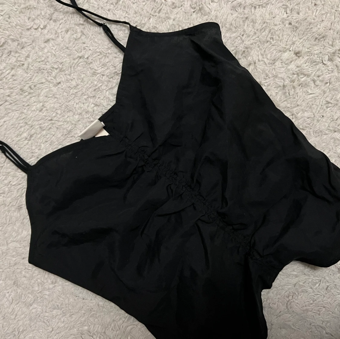 Svart liten söt topp