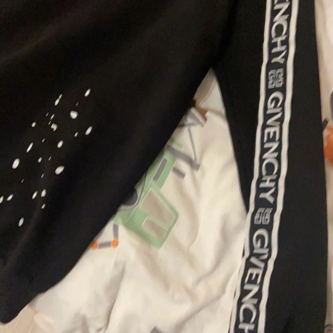 Givenchy tröja endast för 1000 kr - 91