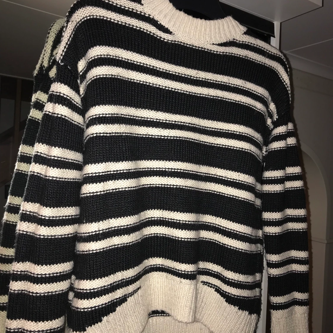 H&M Stickad tröja i XS