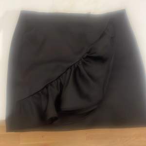 Svart kjol från hm