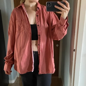 Skjorta - Superfin skjorta som säljes för att jag behöver plats i garderoben!