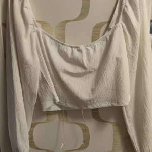 Tröja från Nelly  - Använd 1 gång