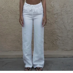 Linnebyxor  - Säljer mina oanvända A dsgn linnebyxor, aldrig använt. Storlek XS💓 Nypris: 799kr