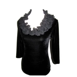 Vintage #Retro# Mac Scott # topp# fest# Stl 36  - Härlig topp från vintage märke Mac Scott Stl 36  Superfint skick! I svart töjbar velour kvalite 