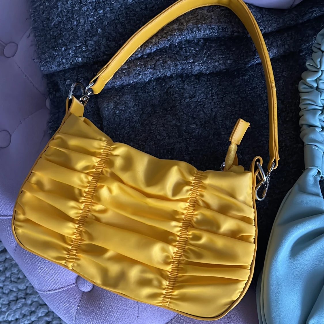 Små väskor  120kr st  - 90