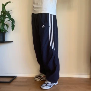 Adidas Tracksuit Byxor - .