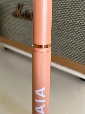 Caia Bibbz boom boom mascara - Ny! Endast öppnad för bilder! Frakt: 26kr (frimärken) eller 59kr (spårbart)