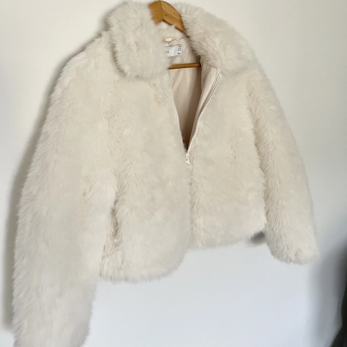 Vit pälsjacka - 90