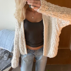 Kofta - Såå fin stickad kofta från h&m