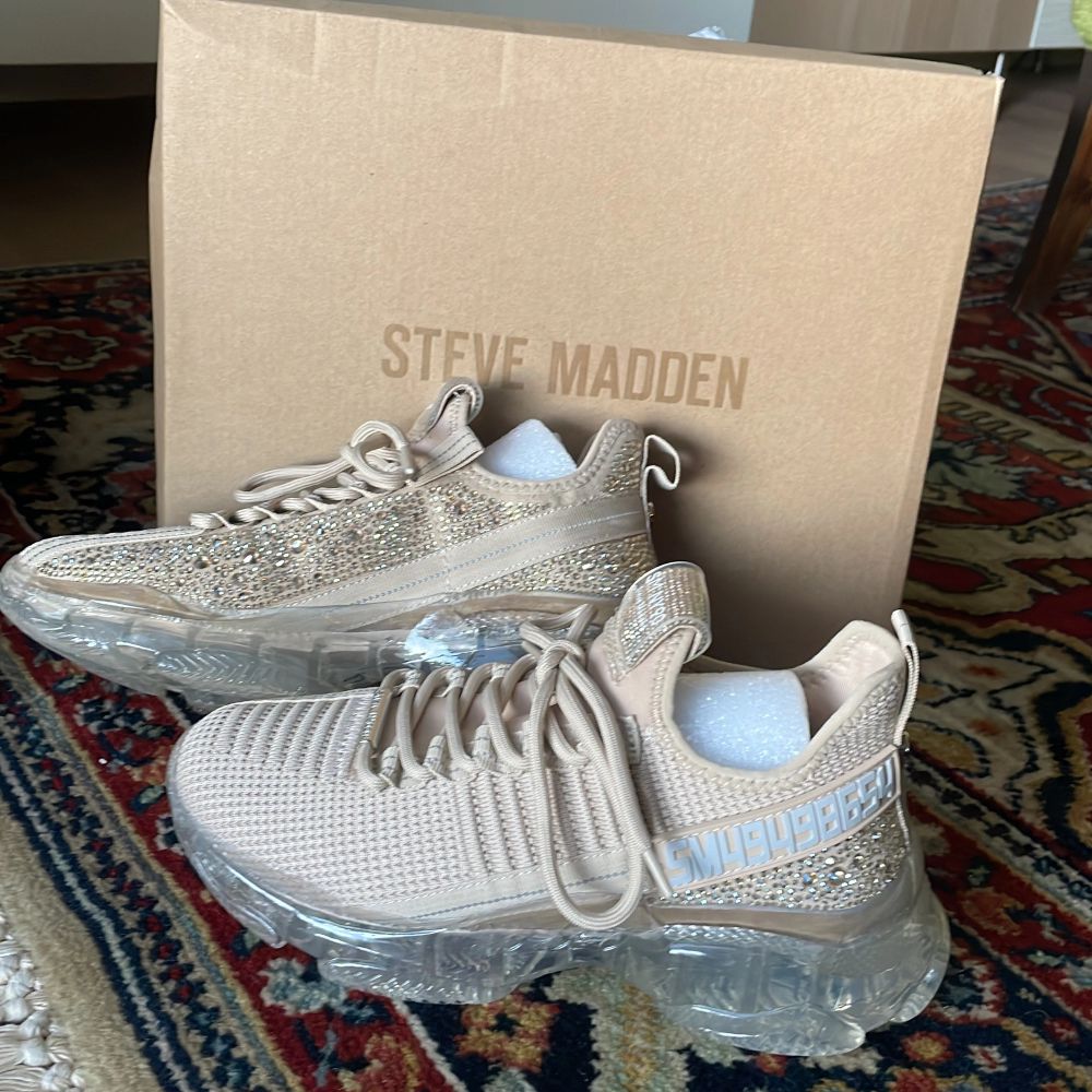 27o nike