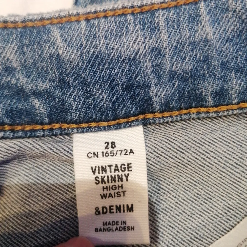Vintage skinny high waisted jeans