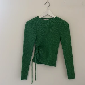 Grön tröja  - Oanvänd tröja från ZARA! 
