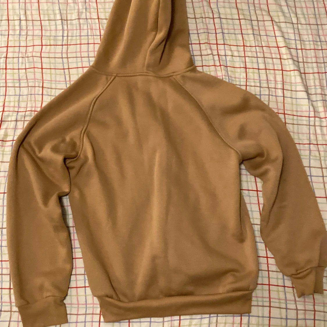 Beige vinter hoodie med tryck - 90