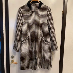 Damkappa KAPPAHL  - Storlek 42/44. Skriv vid eventuella frågor eller fler bilder! 💓