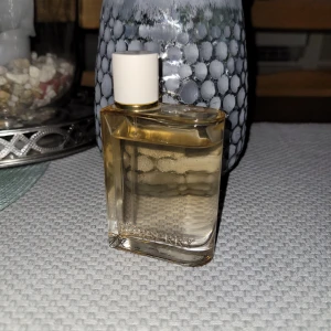 Burrberry london dream  - Burberry London dream  EdP  50 ml  80% kvar i flaskan  