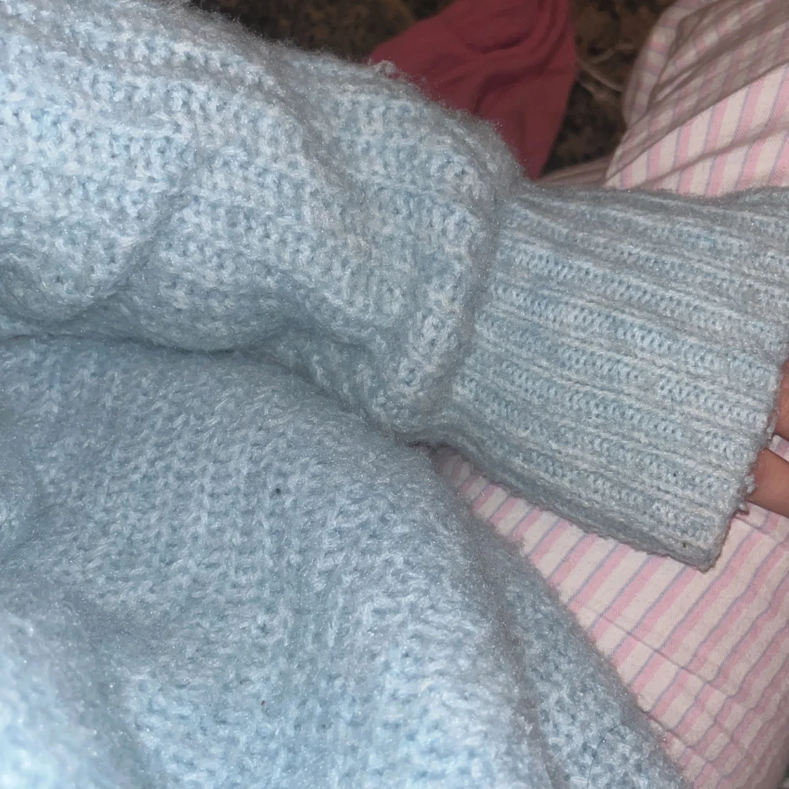 Ljusblå stickad tröja - 90