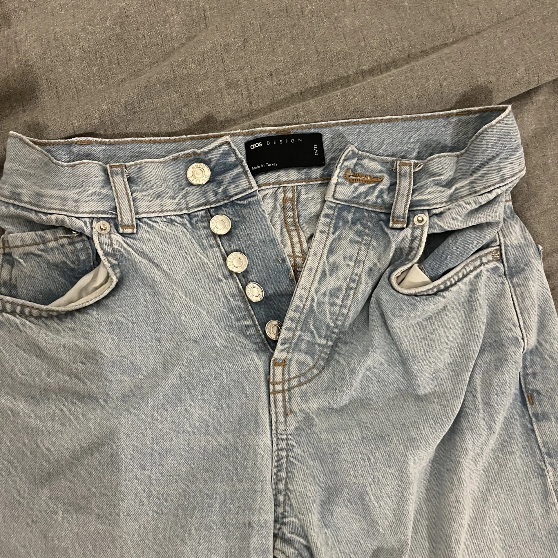 Ljusblåa raka jeans  - 91