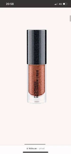 Mac - liquid eyeshadow  - Mac - dazzleshadow liquid eyeshadow. Helt oöppnad. Färg: Rayon Rays. Nytt pris: 265 kr Mitt pris: 150 kr  Köparen står för frakt eller ev slarv från posten. Kan även upphämtas. (Första bilden lånad av Kicks).