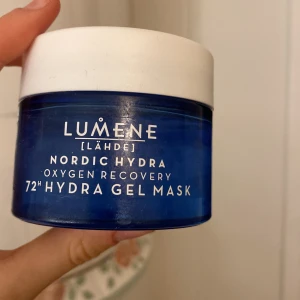 Lumene mask - Svalkande/ funkar perfekt som after sun