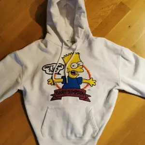 Clean hoodie, tried it on once or twice. Very rare, market price around 700-900 dollars. Message me for bargain. 