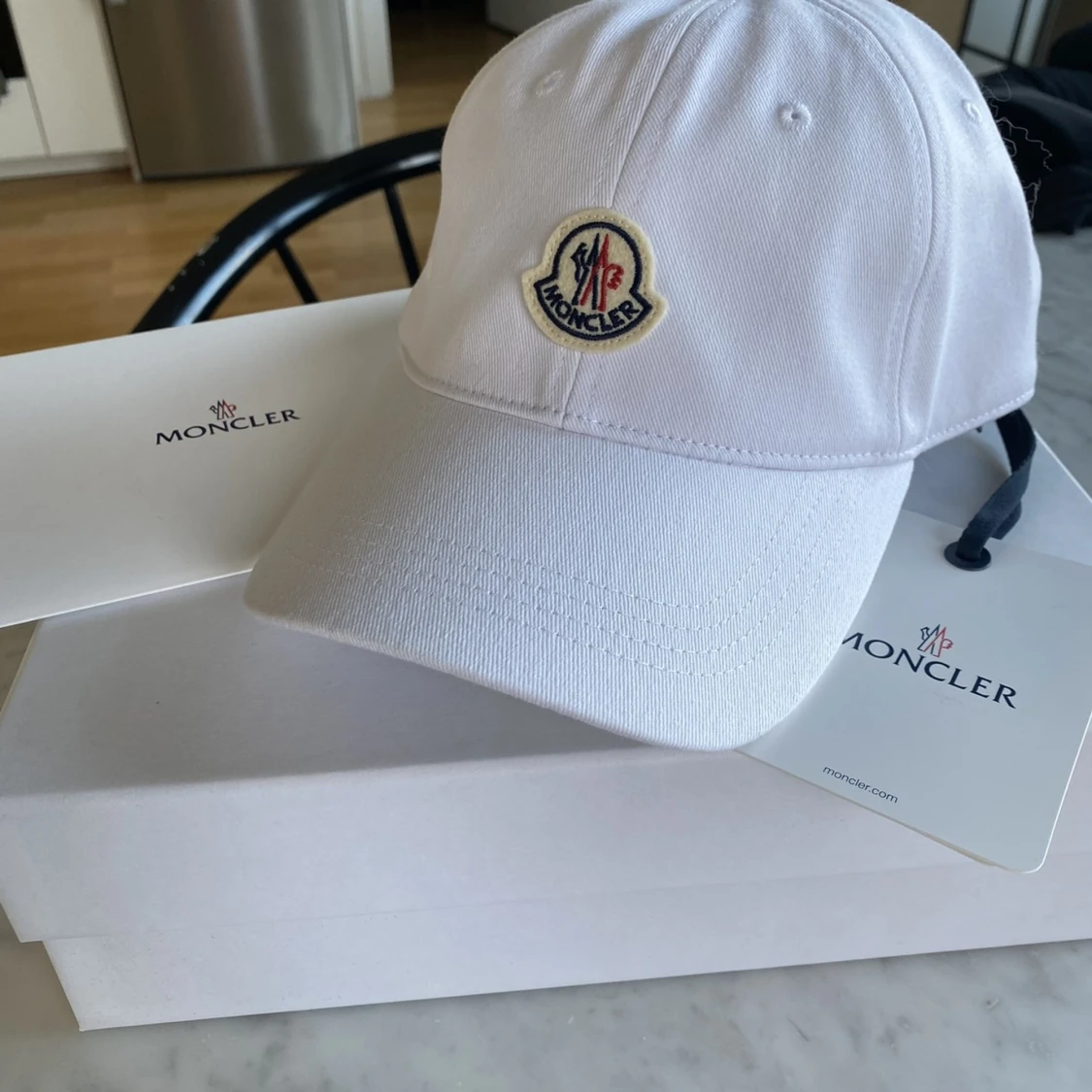 Moncler Keps - 90
