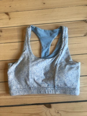 Sport BH gymshark  - Sport BH/ topp från Gymshark i storlek S 