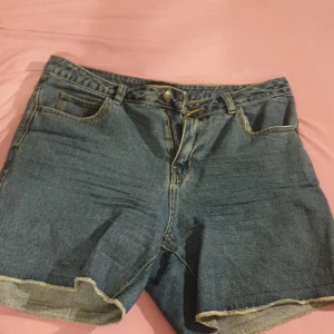Shorts - Andvänds 1 gång för bilden för stor för mig priset kan diskutera tvättas innan köpet