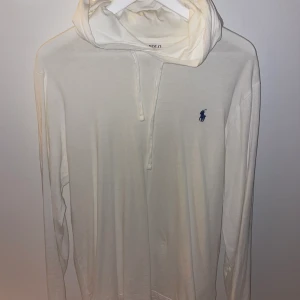 Ralph Lauren hoodie - Tunnare material. Typ T-shirt