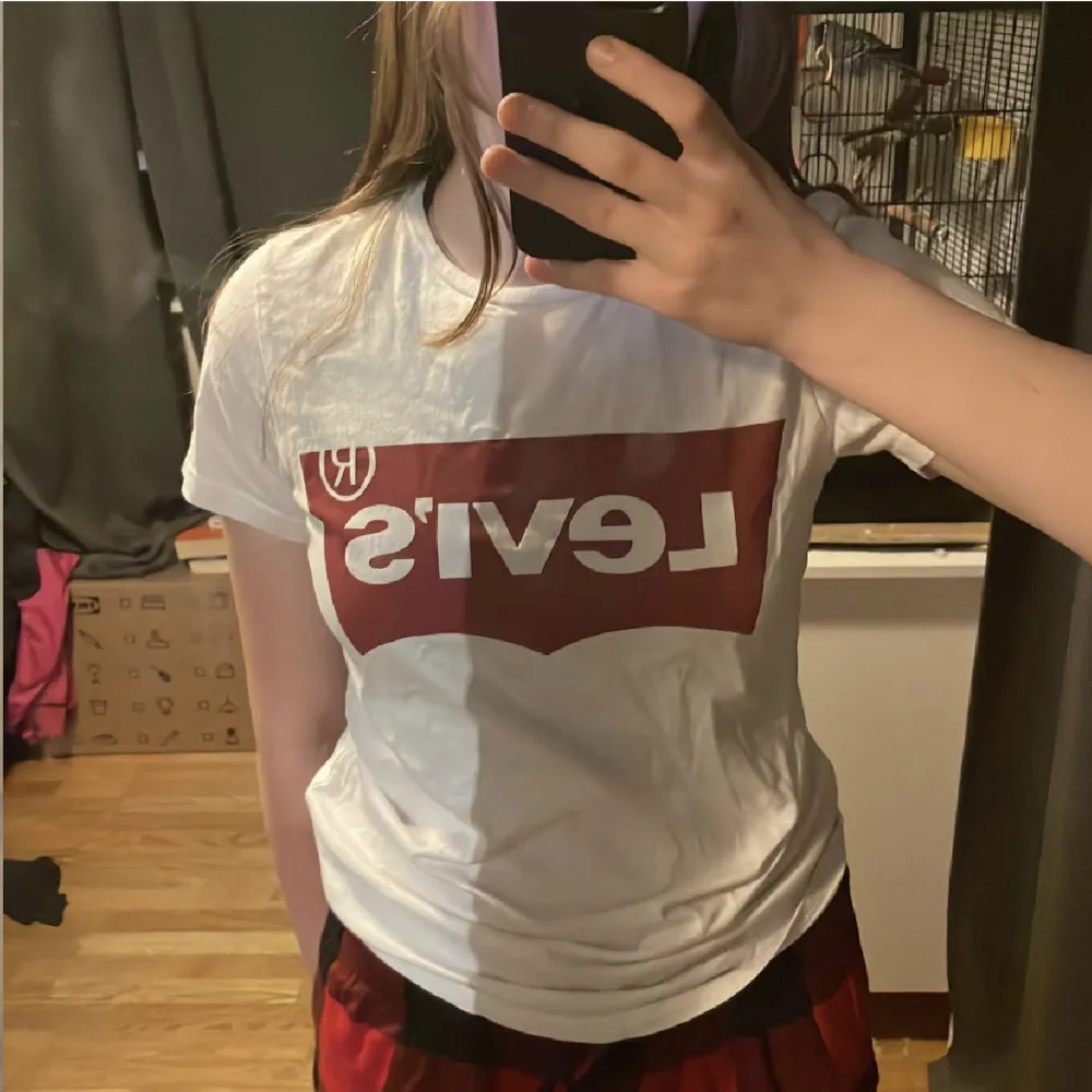 Helt oanvänd Levi’s T-shirt. T-shirts.