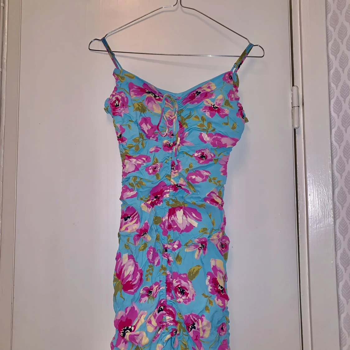 superfin klänning från zara  - 90