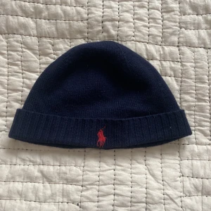 Ralph Lauren mössa  - Typ aldrig använd pris kan diskuteras kan mötas i Stockholm!